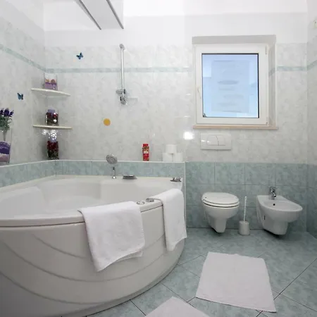 Mirna Lejlighed Pula